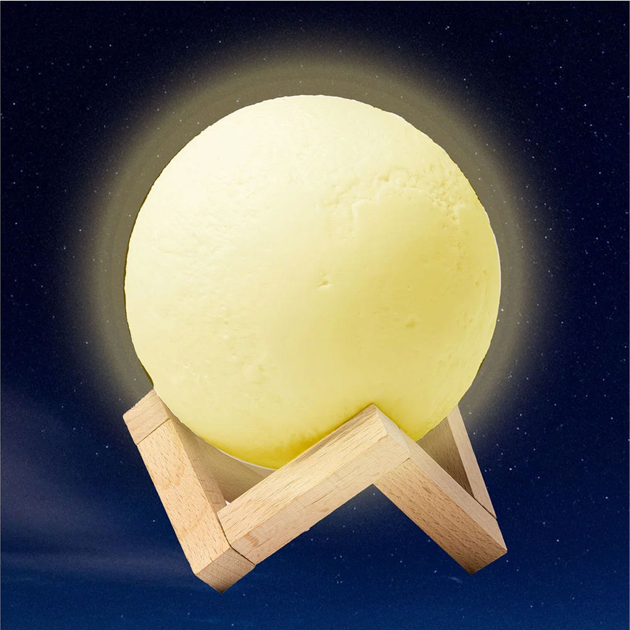 Leuchtende Mondlampe mit Holzfuß und warmem Licht